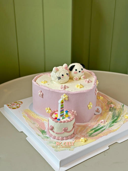 kt&帕恰狗立体手绘头像爱心形状蛋糕 商品图1