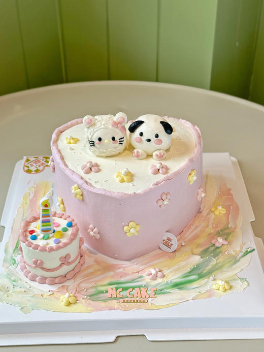kt&帕恰狗立体手绘头像爱心形状蛋糕 商品图0