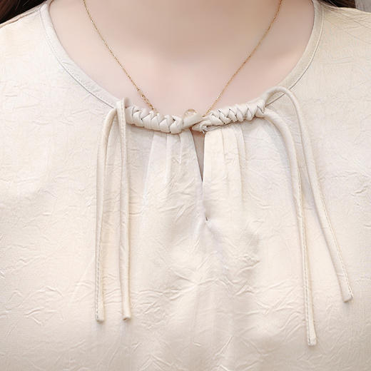 QYMTYH-247268-Y 时尚套装裤女夏季2024年新款短袖小衫直筒长袖两件套 商品图3