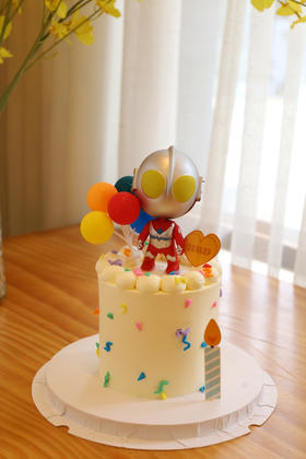 气球奥特曼（图为4寸）