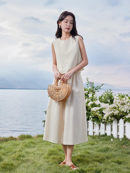 【专属特价】熙世界2025夏新款女装盐系穿搭无袖圆领背心上衣半身裙两件套装 商品图4