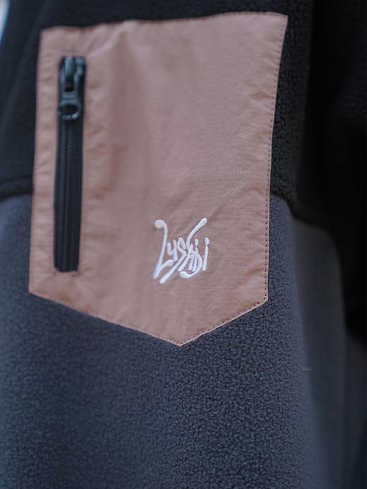 LUSHISI[拼接]加厚保暖防风防寒双面摇粒绒拉链口袋情侣外套男女 商品图3