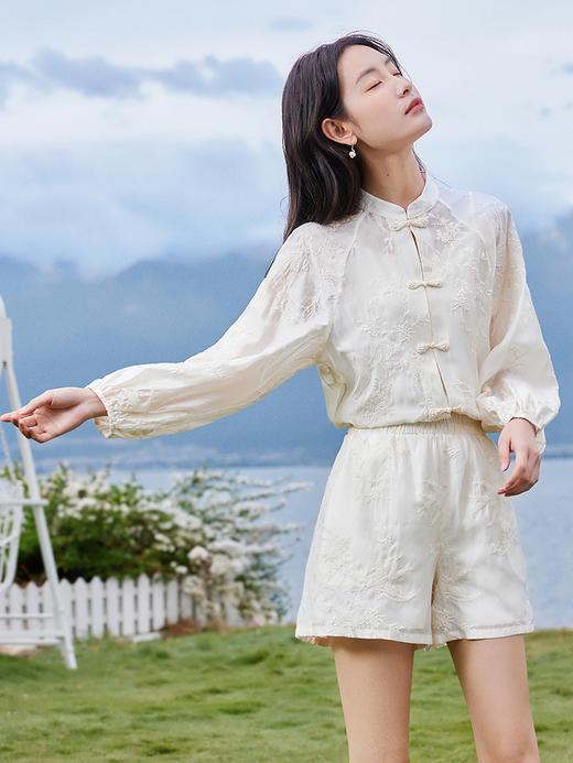 【专属特价】熙世界莱赛尔新中式衬衫套装女国风禅意天丝上衣短裤夏季两件套 商品图1