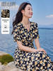 【五折购】熙世界浪漫复古围裹式V领碎花连衣裙2025夏季新款气质茶歇裙子 商品缩略图0
