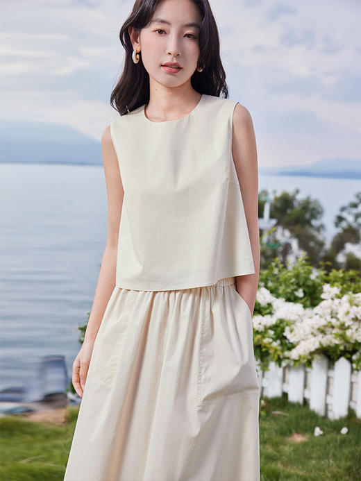 【专属特价】熙世界2025夏新款女装盐系穿搭无袖圆领背心上衣半身裙两件套装 商品图2