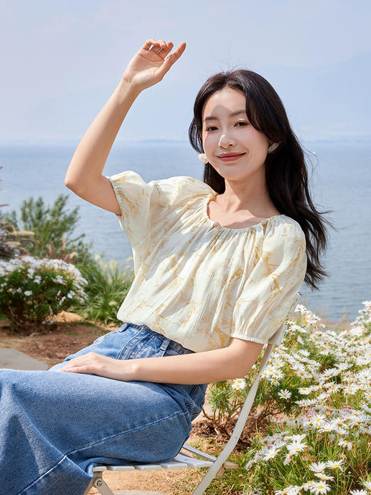 【专属特价】熙世界水墨晕染碎花雪纺衫2025夏季新款泡泡袖法式减龄气质上衣 商品图2