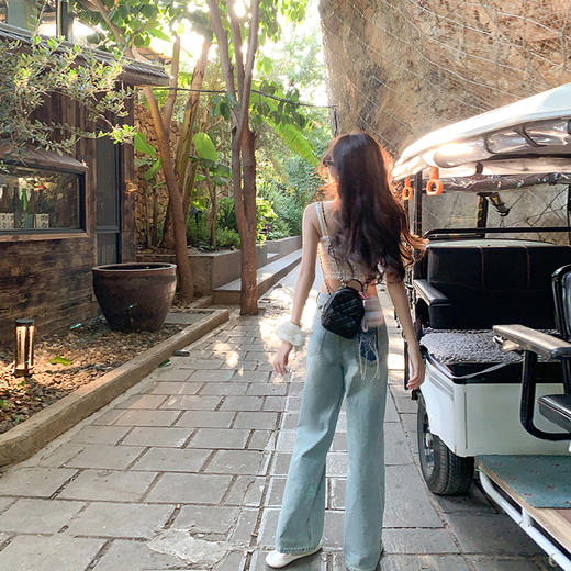 <曾小咸推荐>【轻松凹造型】屁股口袋蝴蝶设计牛仔裤 商品图4