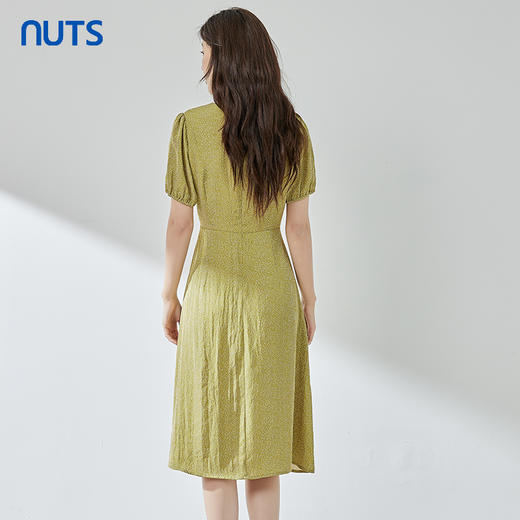 NUTS夏季时尚V领气质纯色气质短袖连衣裙323101120B 商品图3