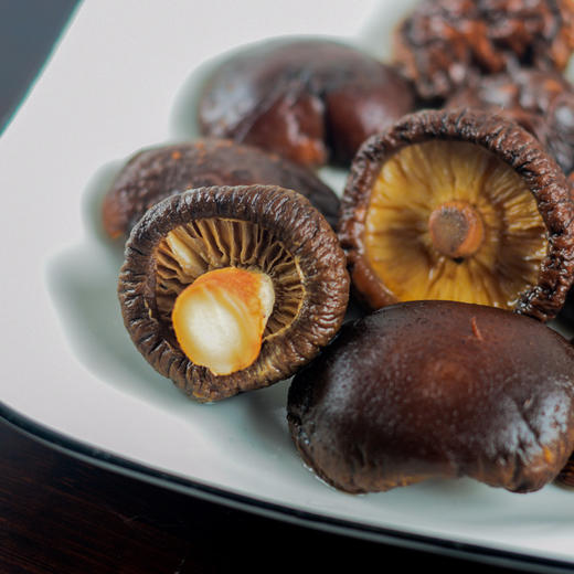 【当季农家天然香菇】干香菇干货肉厚，鲜嫩柔韧营养丰富，多种吃法散装家用小香菇蘑菇菌菇QQ 商品图2