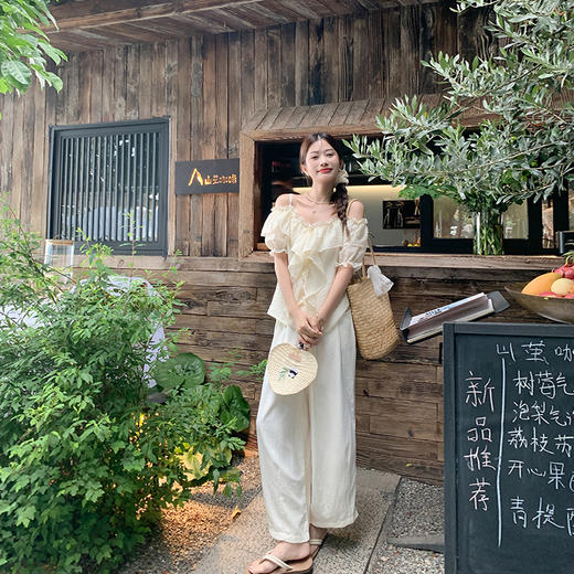 <曾小咸推荐>现货秒杀！【心动旋律】一字肩上衣 日常159.99/件 立减90 秒杀69.99/件！！ 商品图3