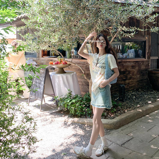 <曾小咸推荐>现货秒杀！微信超特价！浅杏色字母短袖  日常119.99 立减60 秒杀59.99！ 商品图3