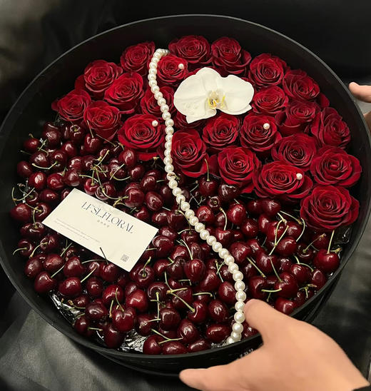 水果玫瑰花盒（不含水果）--送爱人送女友生日花礼 商品图0