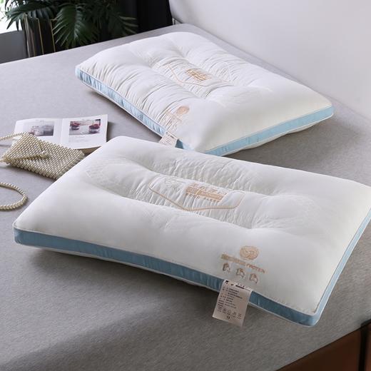 QY-新款定型羊绒蛋白枕芯护颈助眠枕头48×74cm成人家用 商品图3