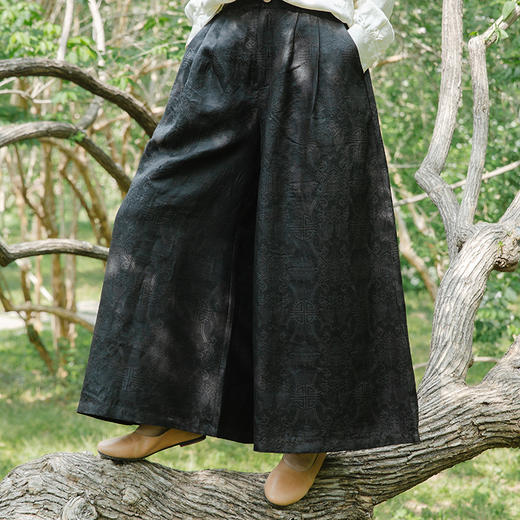 2024夏季新款印花国风香云纱休闲裤R240898 商品图4