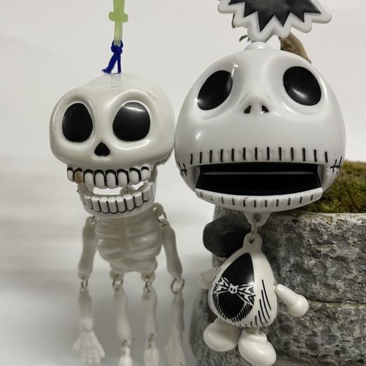 节日玩具小礼物赠品拉线骷髅架万圣节搞笑挂件背包骷髅头钥匙扣 商品图0