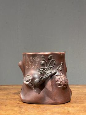 紫砂刻梅花树桩形笔筒，顺丰包邮