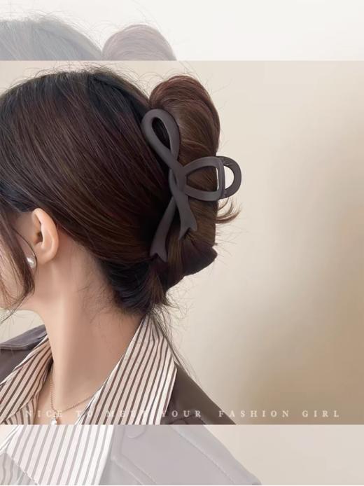 🌺【秒杀！惊喜盲盒ins风夏季实用抓夹】💌哇哦，一大堆抓夹！🌻 ✨各种颜色、各种款式，🌈简直让人眼花缭乱。 商品图2