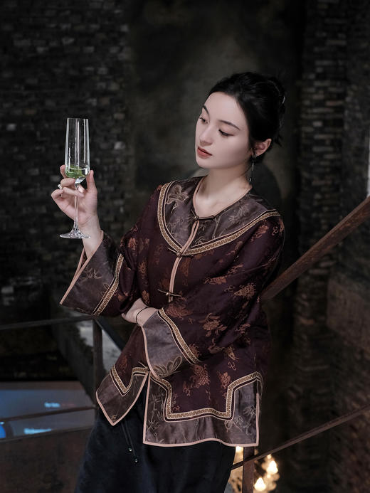 下架 |盛唐婧 |重缎真丝老宋锦金鱼纹外套 商品图2