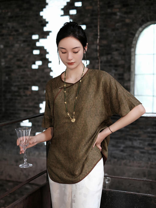 盛唐婧 |真丝花罗团簇锦花斜襟上衣 商品图9