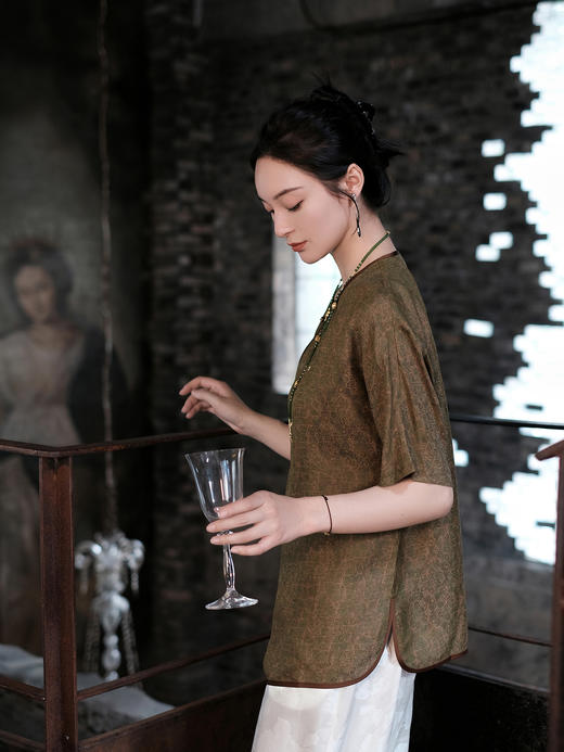 盛唐婧 |真丝花罗团簇锦花斜襟上衣 商品图11