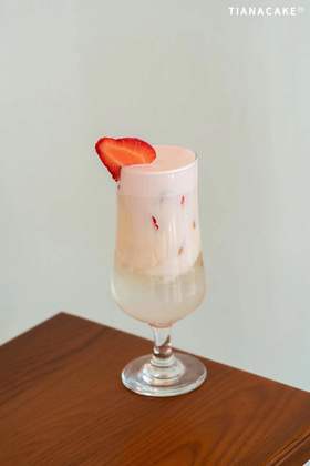#𝗡𝗘𝗪 冰草莓椰子糖