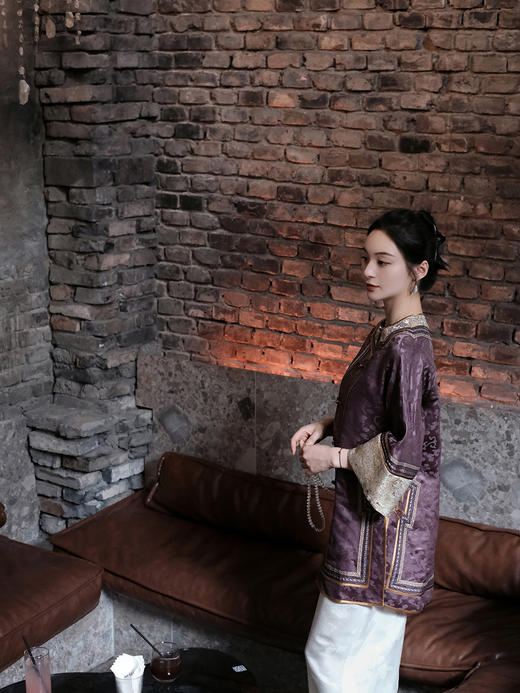 盛唐婧 |重磅香云纱对襟拼接外套 商品图8