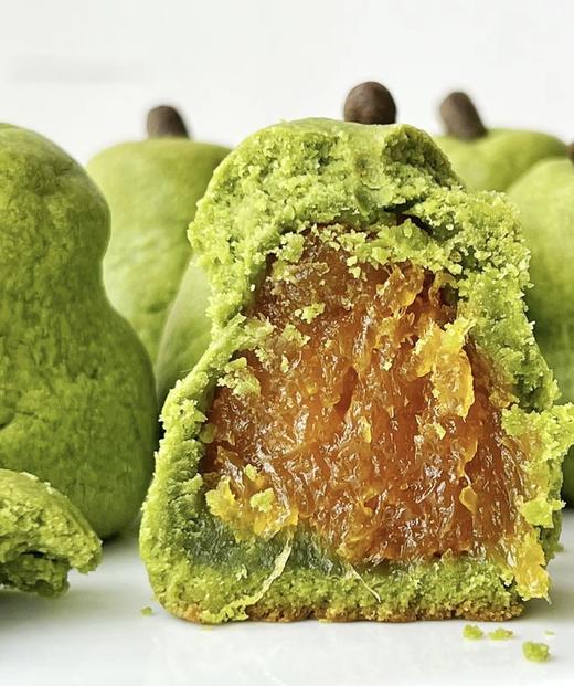 凤梨酥届颜值担当！【小啤梨凤梨酥】纯凤梨果馅 0添加 每一口都能吃到凤梨纤维 酸酸甜甜有嚼劲 一眼就爱上的梨子~ 商品图2