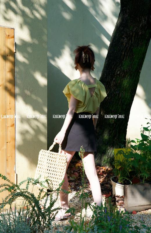 【门店同款】ENJOY夏季浪漫-净色V领露背上衣 157505293 商品图6