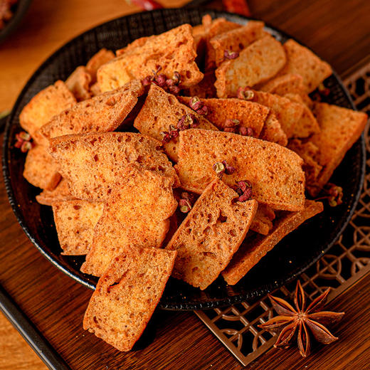 【吃货的选择，大块黄金花椒馍片】网红香脆麻辣椒香酥面禾谷花椒片，香麻入味酥酥脆脆好吃解馋休闲小零食QQ 商品图2