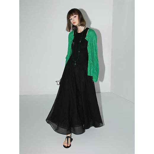 【秒杀】COCOBELLA赫本风简约针织背心式连衣裙多层大摆小黑裙FR0026 商品图3