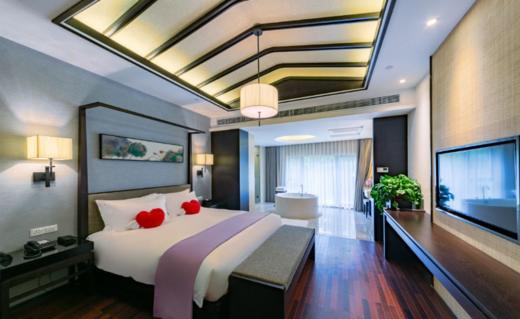 ￥【999】起豪华大床房1间3晚或3间1晚--柳州院子君亭--东南亚风情都市中心的森系花园酒店 商品图1