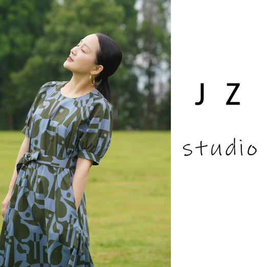 臣禾撞色印花裙JZ242020106 商品图1