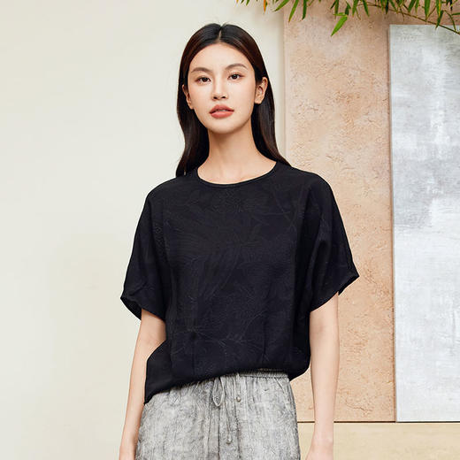 玳莎真丝连肩袖小衫女2024新款夏季宽松设计感小众桑波缎圆领上衣  EB31203 商品图2