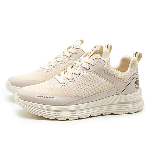 西遇黑色运动鞋男新款厚底软底轻便休闲鞋网面透气老爹鞋21745551 商品图1