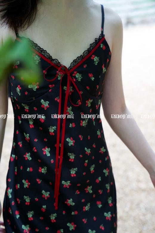 【门店同款】ENJOY夏季南法-甜美草莓印花吊带裙 157544436 商品图8