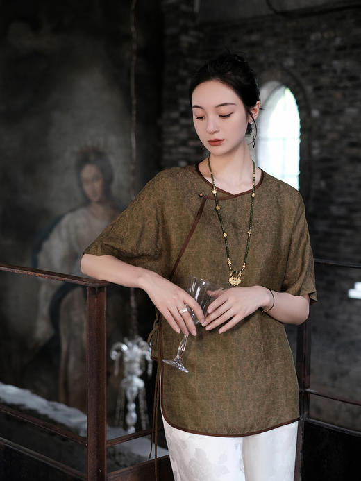 盛唐婧 |真丝花罗团簇锦花斜襟上衣 商品图0