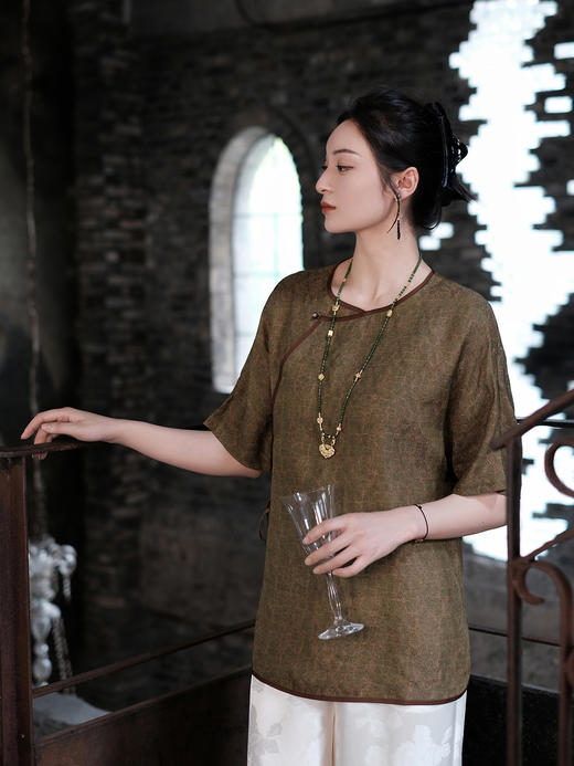 盛唐婧 |真丝花罗团簇锦花斜襟上衣 商品图5