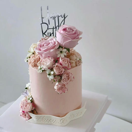 氛围感鲜花蛋糕（翻糖提前1天预定；鲜花根据当天花材搭配 ） 商品图0