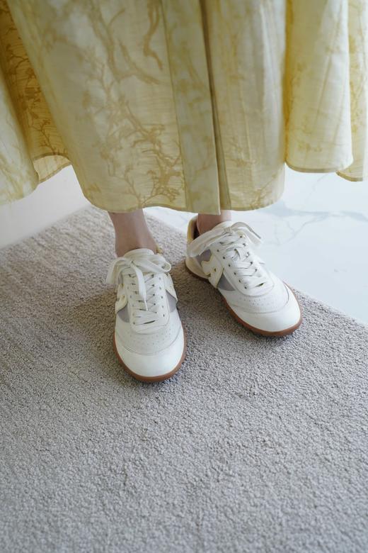 暴走运动不累脚！炒鸡柔软的夏季新款透气网面德训鞋！花粉好评不断的德训鞋！3.5cm跟高平稳好走！内里全羊皮360度包裹，JI致柔软舒服透气，Q弹脚感，防滑防震平稳好走！兼具时髦与舒适！ 商品图9