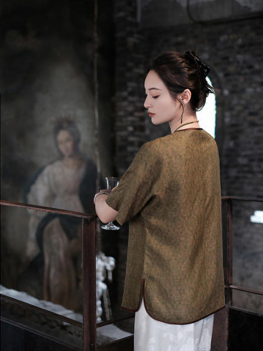盛唐婧 |真丝花罗团簇锦花斜襟上衣 商品图6