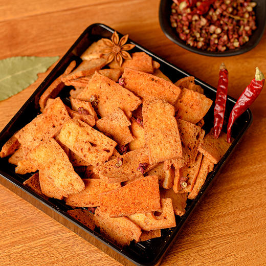 【吃货的选择，大块黄金花椒馍片】网红香脆麻辣椒香酥面禾谷花椒片，香麻入味酥酥脆脆好吃解馋休闲小零食QQ 商品图1