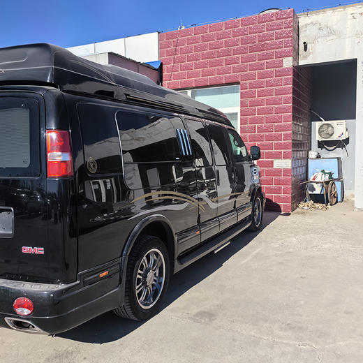 GMC SAVANA 6.0L 商务之星公爵版【长租-北京】 商品图2