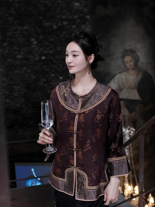 下架 |盛唐婧 |重缎真丝老宋锦金鱼纹外套 商品图4