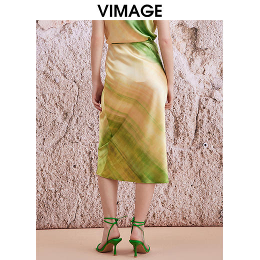 VIMAGE纬漫纪夏季新款晕染a字显瘦高腰半身裙V2106723 商品图4