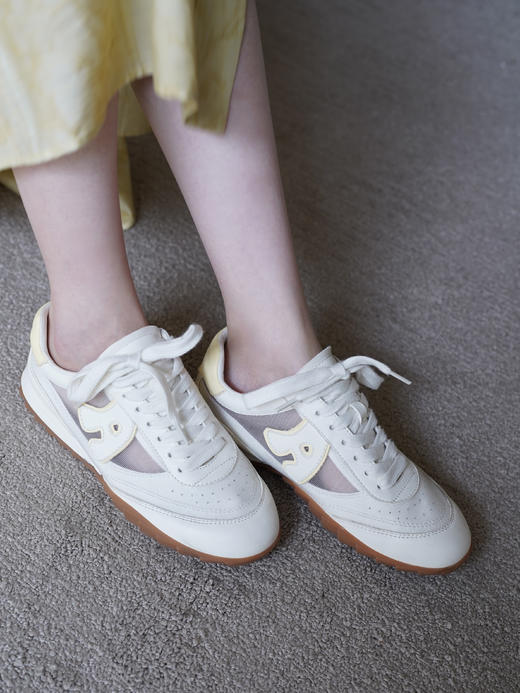 暴走运动不累脚！炒鸡柔软的夏季新款透气网面德训鞋！花粉好评不断的德训鞋！3.5cm跟高平稳好走！内里全羊皮360度包裹，JI致柔软舒服透气，Q弹脚感，防滑防震平稳好走！兼具时髦与舒适！ 商品图14