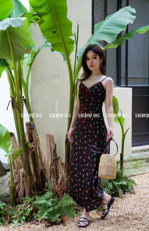 【门店同款】ENJOY夏季南法-甜美草莓印花吊带裙 157544436 商品图11