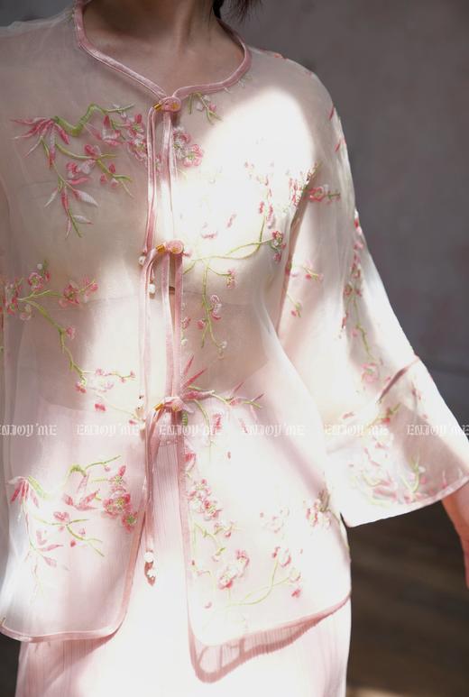 【门店同款】ENJOY夏季云敛-醒春集国风刺绣开衫 157500839 商品图3