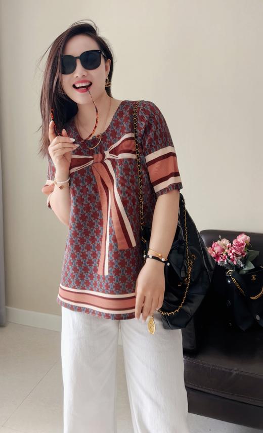 蝴蝶结三宅小A显瘦衫 商品图3