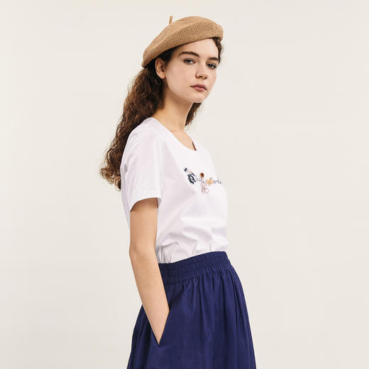 谜底圆领T恤短袖女2024年夏季新品简约百搭串珠绣花上衣242MT0563 商品图3