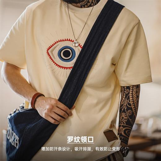 马登工装 美式复古守护之眼刺绣T恤米白色重磅纯棉短袖体恤衫男夏 商品图4